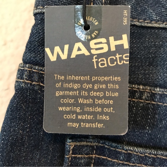 Van Heusen Classic Fit Blue Jeans Size 34 x 32 - Picture 14 of 15